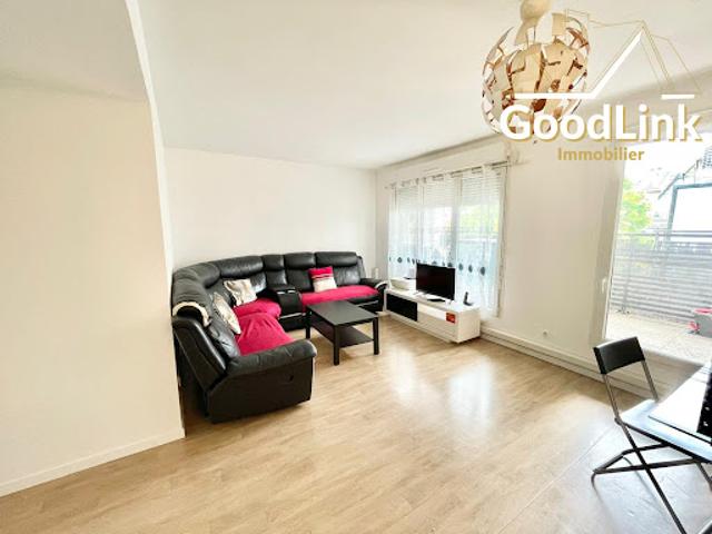 Location Appartement 4 pièces 70.8 m2 Corbeil Essonnes