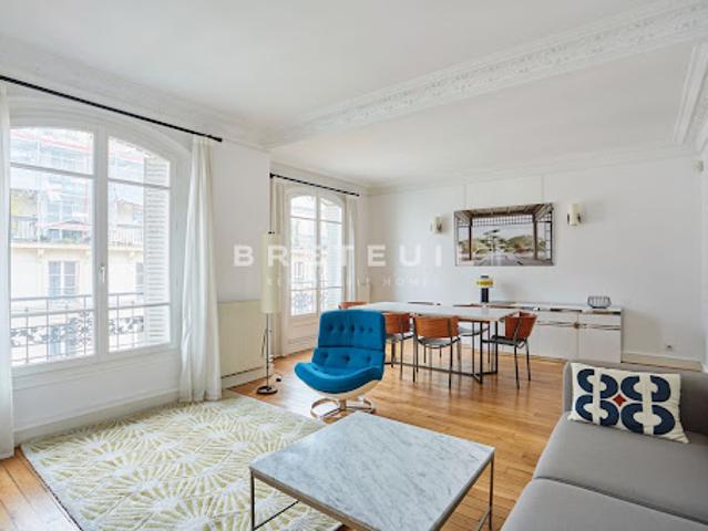 Location Appartement 4 pièces 70 m2 Paris 1er