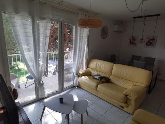 Location Appartement 4 pièces 70 m2 Saint raphael