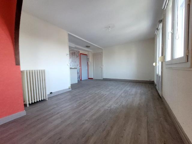 Location Appartement 4 pièces 70m²