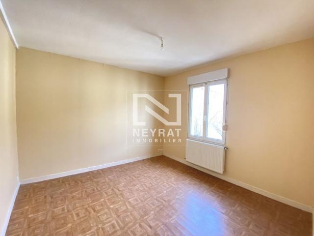 Location Appartement 4 pièces 70m² AUTUN 71400