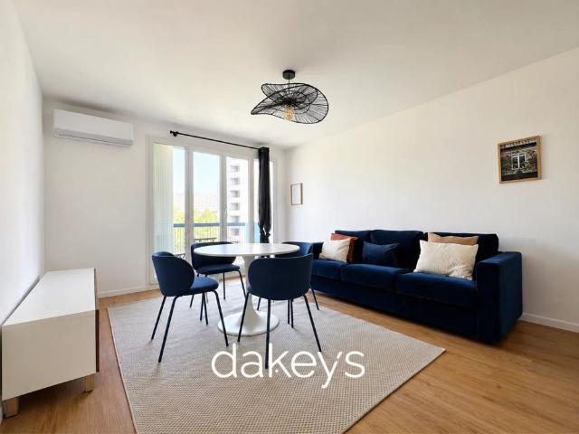 Location Appartement 4 pièces 70m² MARSEILLE 10ème