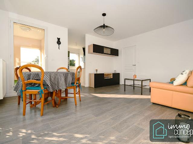 Location Appartement 4 pièces 71.2 m2 Saint Léger les Vignes