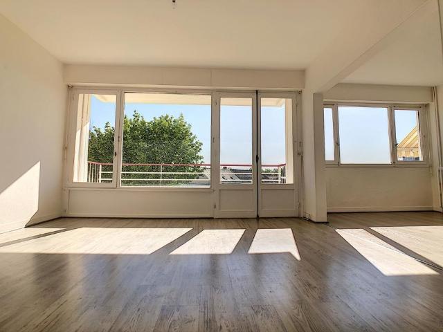 Location Appartement 4 pièces 71m² ANGERS 49000