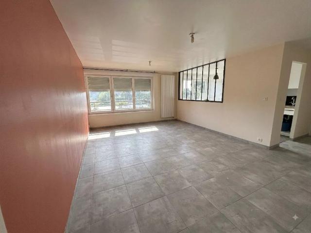 Location Appartement 4 pièces 71m² BOULOGNE SUR MER 62200