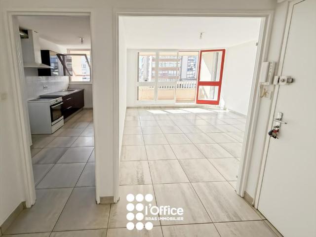 Location Appartement 4 pièces 71m² LES SABLES D OLONNE 85100
