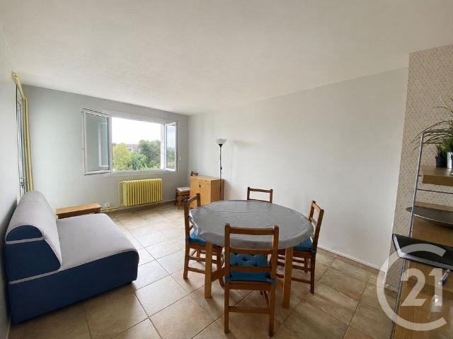 Location Appartement 4 pièces 71m² MONTPELLIER 34090
