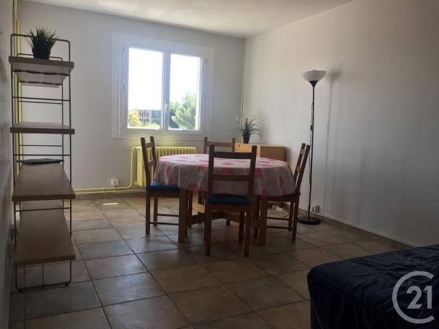 Location Appartement 4 pièces 71m² MONTPELLIER 34090