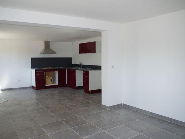 Location appartement 4 pièces, 72.03m², Marguerittes