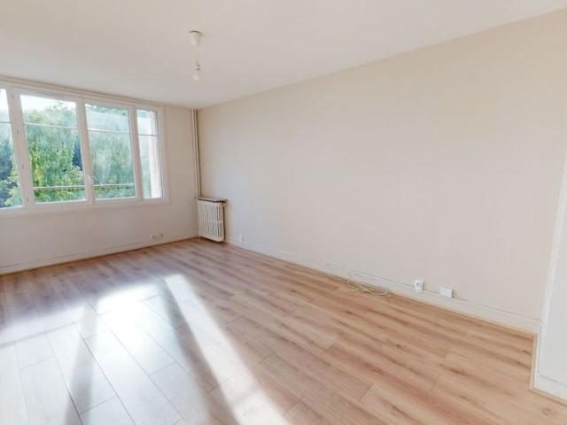Location appartement 4 pièces, 72.15m², Bougival