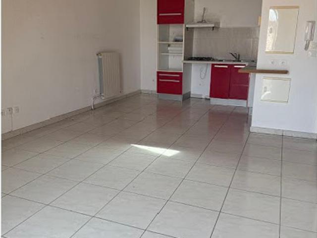 Location Appartement 4 pièces 72 m2 Beziers
