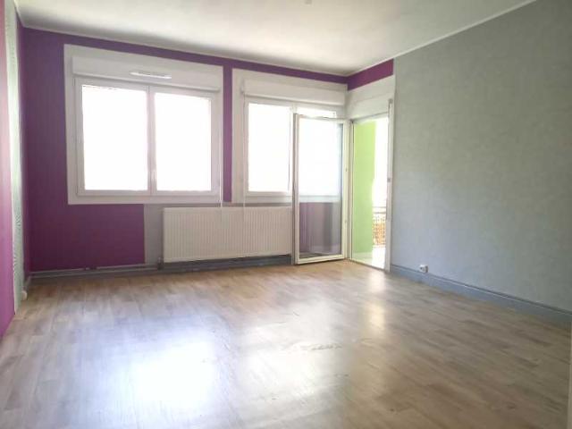 Location: Appartement 4 pièces 72 m2 – MONTBELIARD