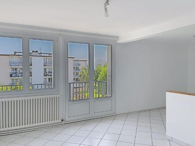 Location Appartement 4 pièces 72m² COUTANCES 50200