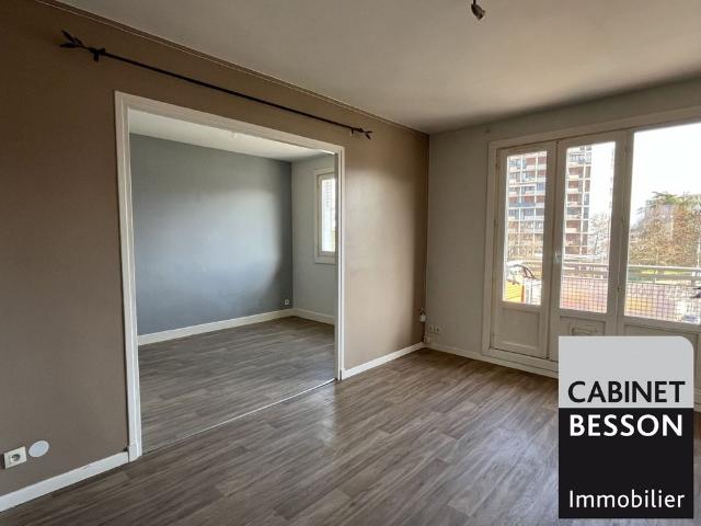 Location Appartement 4 pièces 72m² ST MARTIN D HERES 38400