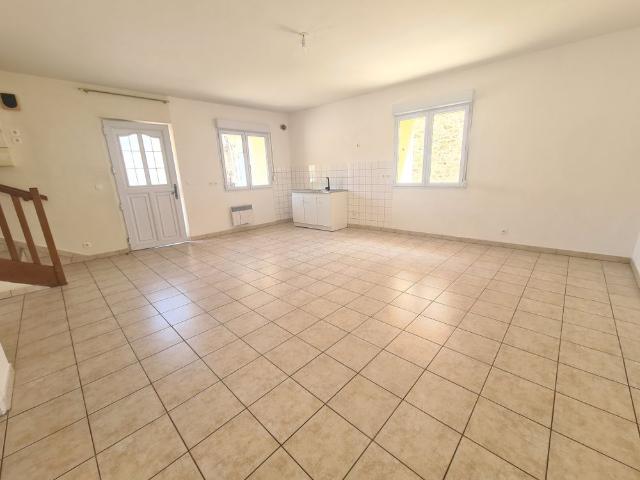 Location Appartement 4 pièces 72m² VILLEJUST 91140