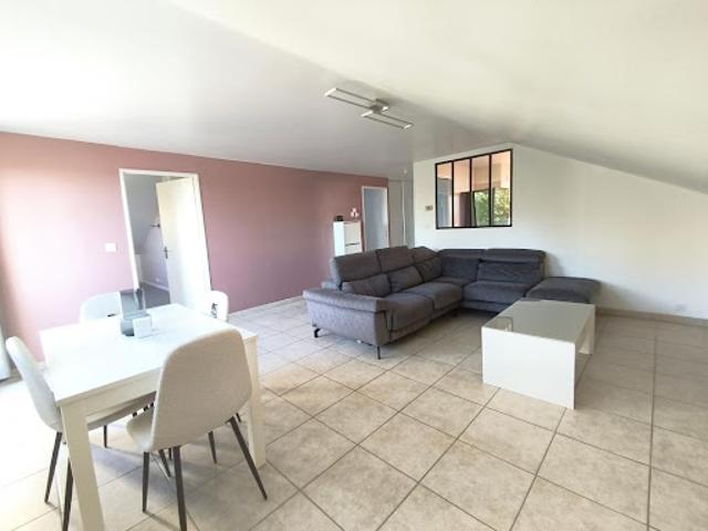 Location Appartement 4 pièces 77.52 m2 Évry Courcouronnes