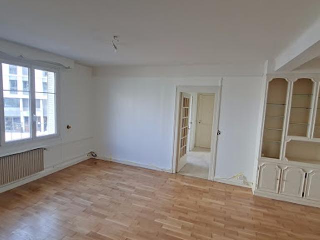Location Appartement 4 pièces 77.16 m2 Gentilly