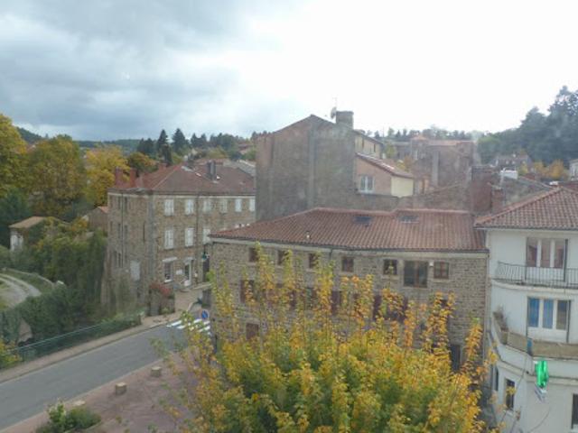 Location Appartement 4 pièces 77.18 m2 Saint Julien Molin Molette