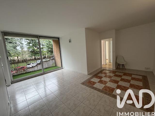 Location Appartement 4 pièces 77 m2 Boussy Saint Antoine