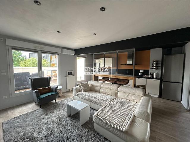 Location Appartement 4 pièces 77m²