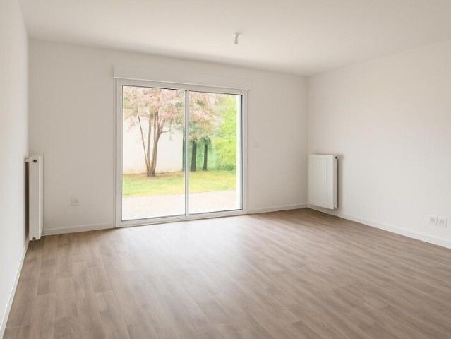 Location Appartement 4 pièces 77m² ORLEANS 45000