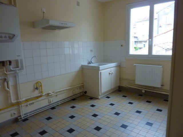 Location Appartement 4 pièces 77m² MONTMORILLON 86500