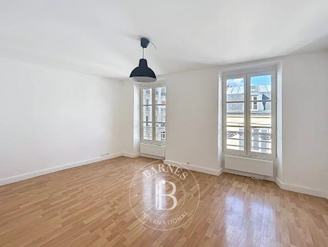 Location Appartement 4 pièces 74.99 m2 Versailles