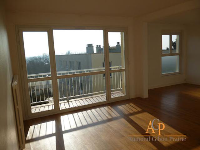 Location Appartement 4 pièces 74.1 m2 Herouville saint clair