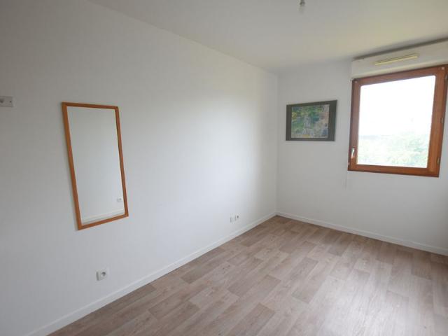 Location appartement 4 pièces, 74.26m², Cergy