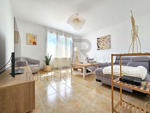 Location Appartement 4 pièces 74.37 m2 Marvejols