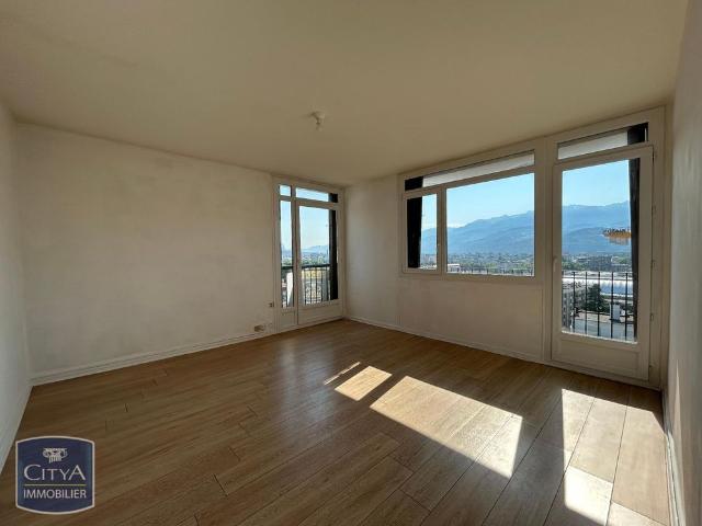 Location Appartement 4 pièces 74m² GRENOBLE 38100