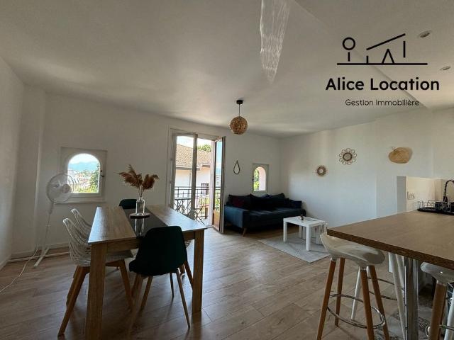 Location Appartement 4 pièces 74m² EVIAN LES BAINS 74500