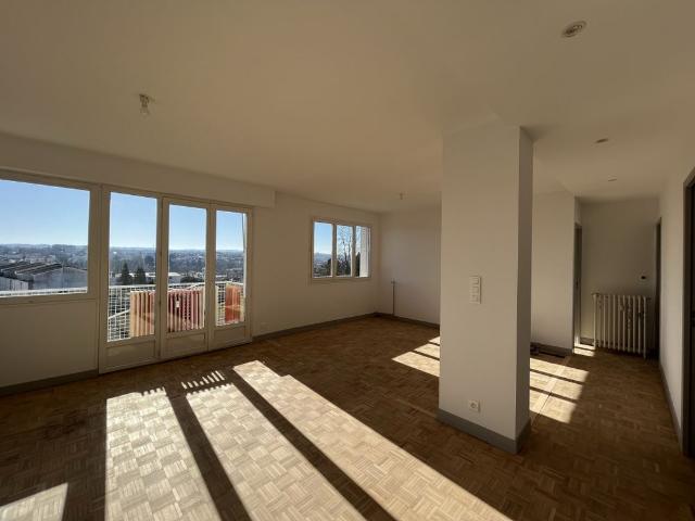 Location Appartement 4 pièces 74m² LIMOGES 87000