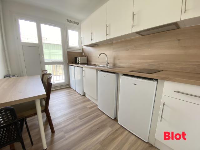 Location Appartement 4 pièces 74m² RENNES 35000