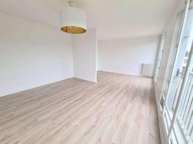 Location Appartement 4 pièces 74m² VILLEBON SUR YVETTE 91140