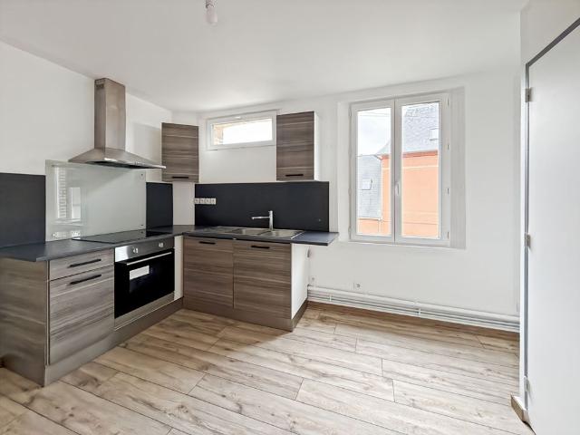 Location appartement 4 pièces, 75.89m², Charleval