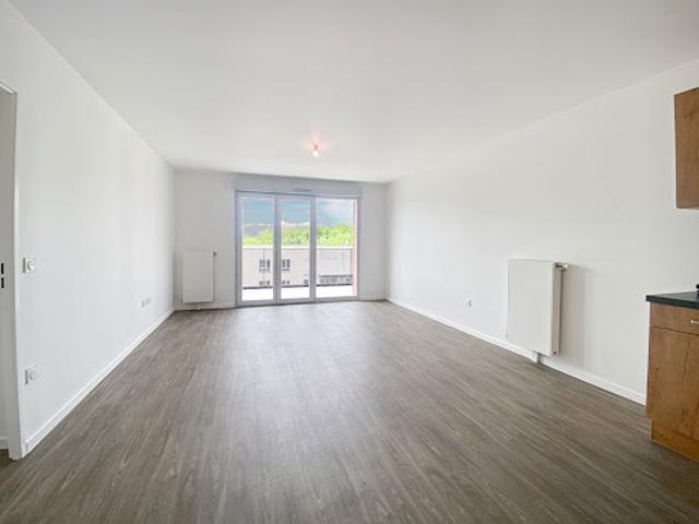 Location Appartement 4 pièces 75.8 m2 Melun