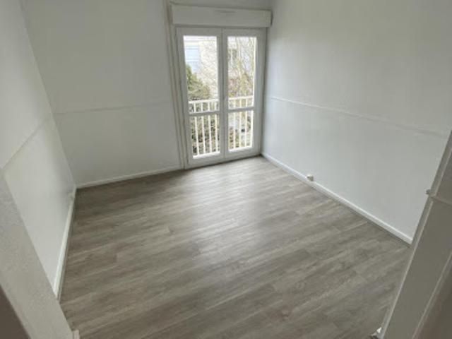 Location Appartement 4 pièces 75 m2 Fagnières