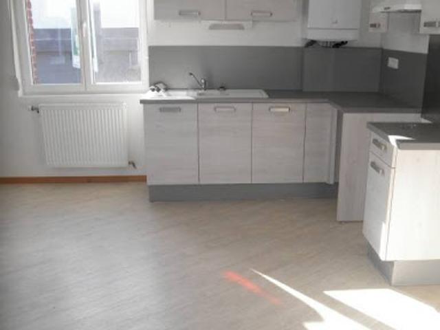 Location Appartement 4 pièces 75 m2 Saint Quentin