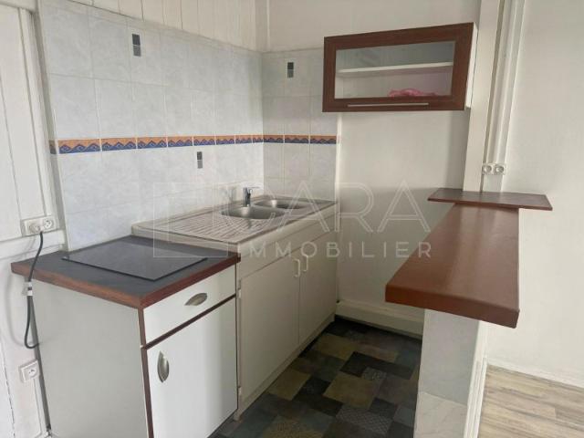 Location Appartement 4 pièces 75m² CAYENNE 97300