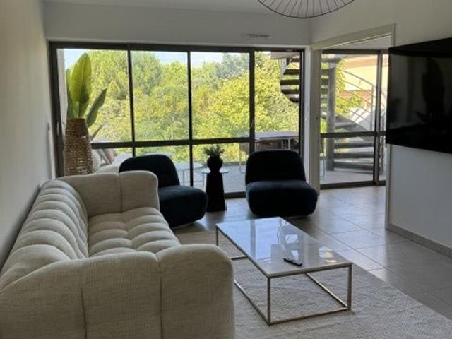 Location Appartement 4 pièces 75m² MARSEILLE 7ème
