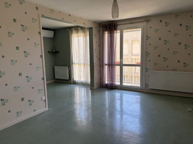 Location Appartement 4 pièces 75m² ROMANS SUR ISERE 26100
