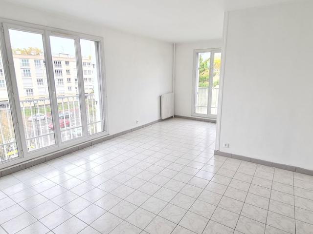 Location Appartement 4 pièces 75m² VILLEBON SUR YVETTE 91140