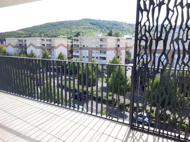 Location Appartement 4 pièces 76.9 m2 Clermont Ferrand