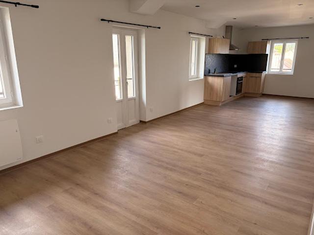 Location Appartement 4 pièces 76.16 m2 Grandrieu