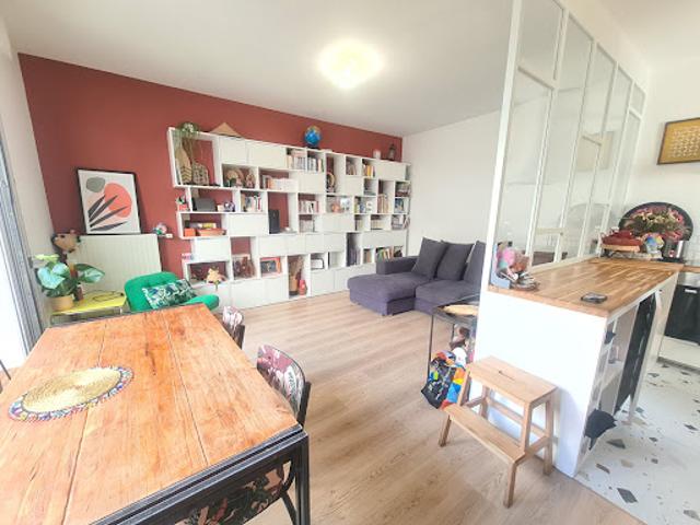 Location Appartement 4 pièces 76.18 m2 Ivry sur Seine