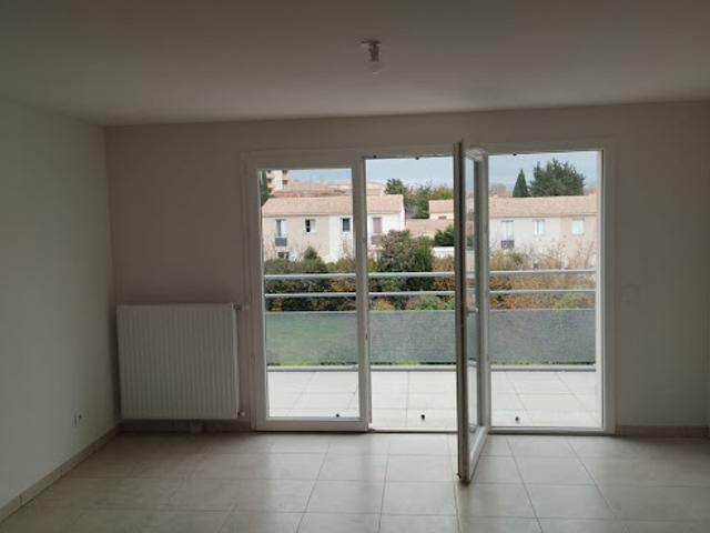 Location Appartement 4 pièces 76 m2 Carpentras