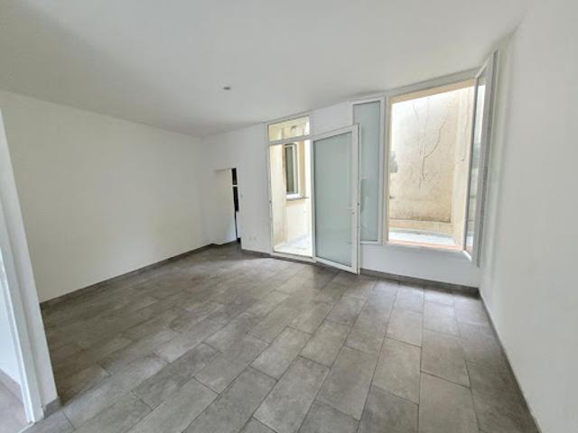 Location Appartement 4 pièces 76 m2 Coursan