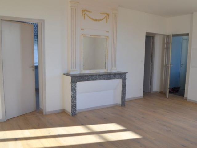 Location Appartement 4 pièces 76m²