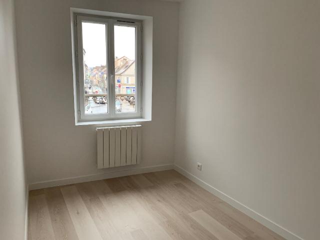 Location Appartement 4 pièces 76m²